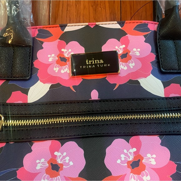 Designer Trina Turk Pink Floral large Tote Bag vegan leather - Picture 6 of 10